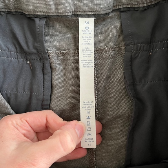 Lululemon Commission Shorts - Picture 8 of 8